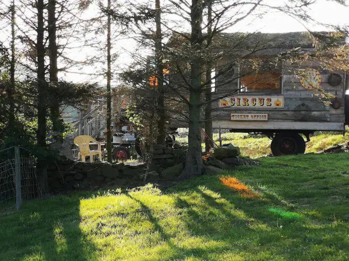 2 X Double Bed Glamping Wagon In Dalby Forest สการ์โบโรห์ ภายนอก รูปภาพ